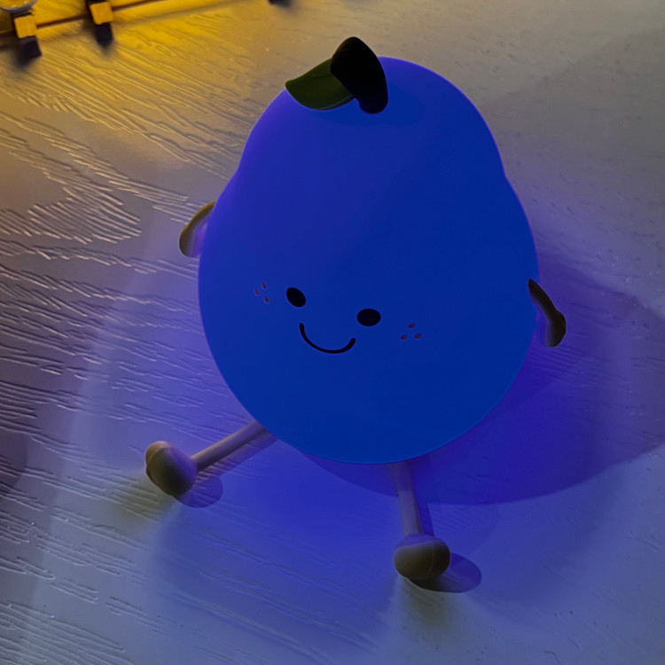 چراغ خواب طرح گلابی پینترستی سیلیکونی لمسی رومیزی شارژی فانتزی کودکانه Cute Fruit Pear lamp Silicone Night Light USB Rechargeable 🍐