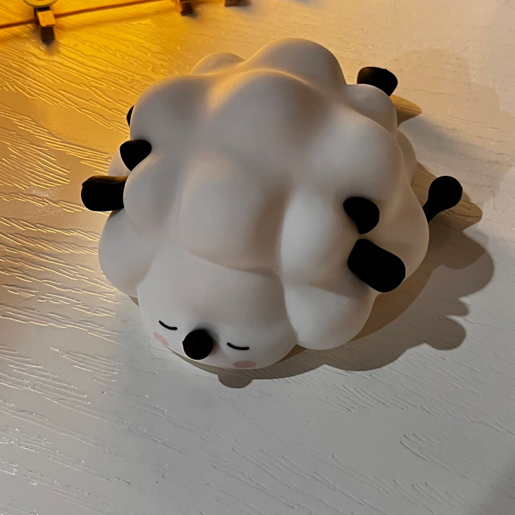 چراغ خواب طرح گوسفند خوابیده sheep پینترستی سیلیکونی لمسی رومیزی شارژی فانتزی کودکانه lamp Silicone Night Light USB Rechargeable
