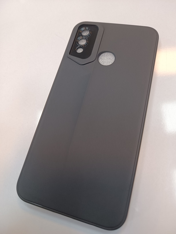 قاب تمام ژلهای پورش دیزاین هوآوی مدل P smart 2019