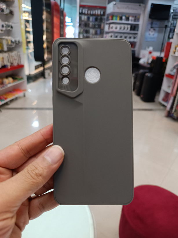 قاب تمام ژلهای پورش دیزاین هوآوی مدل P 30 lite