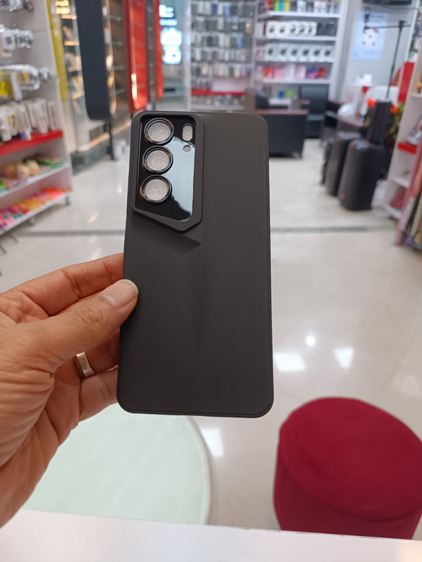 قاب تمام ژلهای پورش دیزاین ریلمی مدل Realme c75