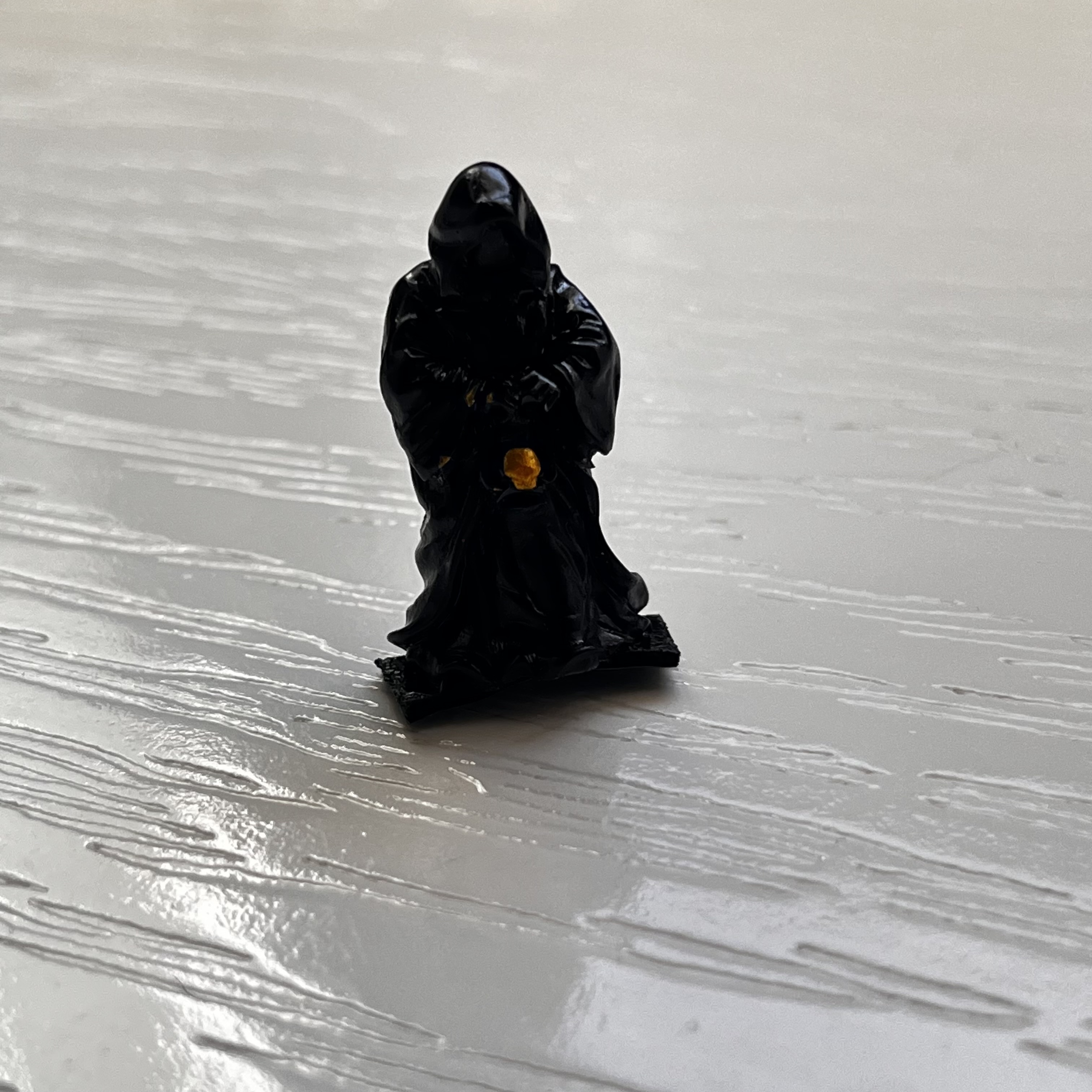 چسبونک رو داشبوردی مدل روح ghost 👻 - رو داشبوردی / رو میزی / اکسسوری پینترستی